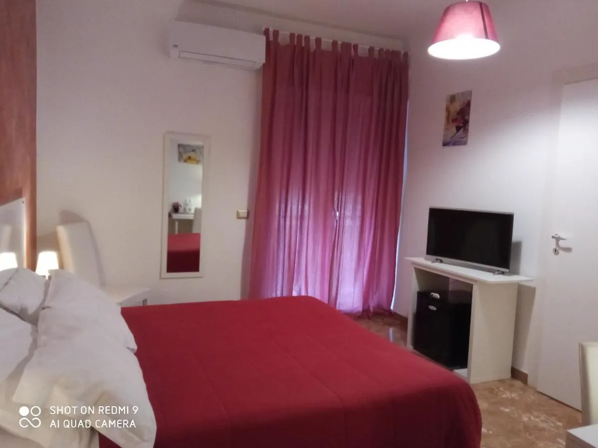 קטאניה Bed & Breakfast Fontanarossa Airport -Private Parking- 3*,  איטליה